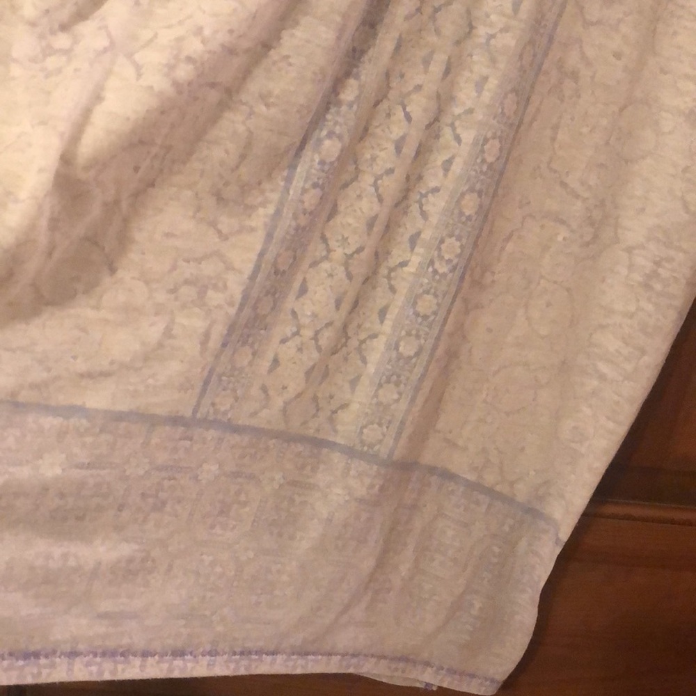 Lucky Brand Women's Short Sleeve V-Neck Tee light gray, white and blue - Picture 6 of 10